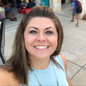 Meet your Posher, Krissy